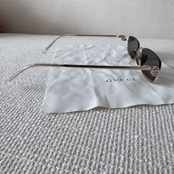 AUTHENTIC Gucci rectangular-framed glasses - Picture 3 of 9